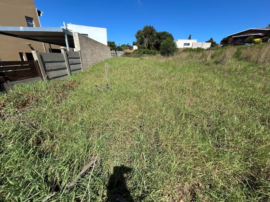 0 Bedroom Property for Sale in Wavecrest Eastern Cape